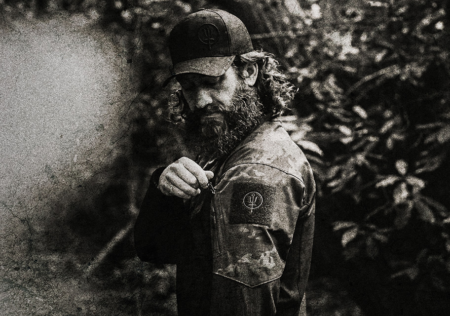 Secondhand clothing image