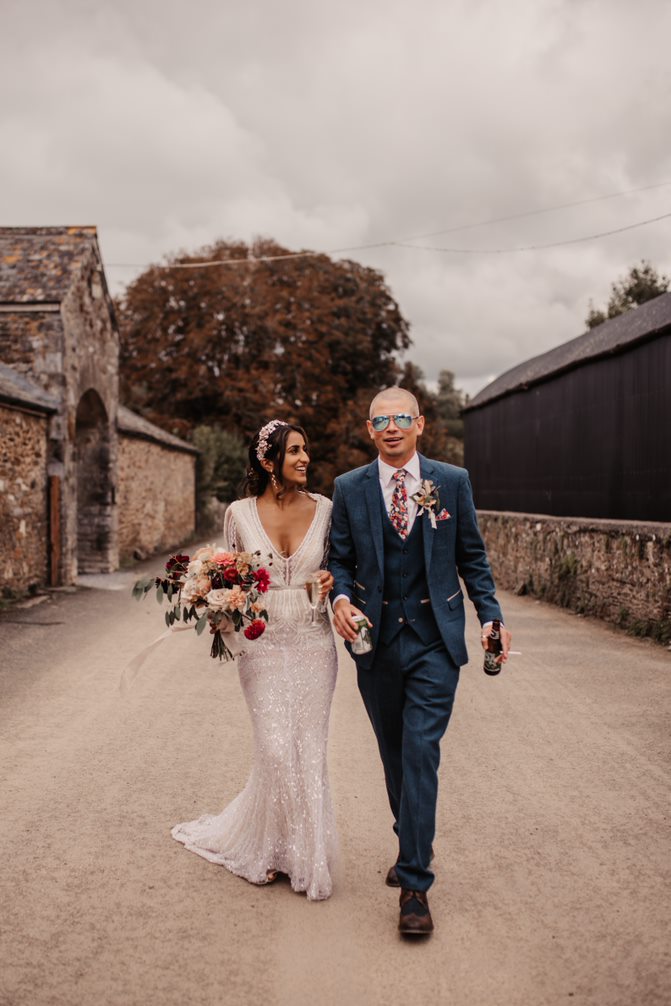 secondhand clothing image